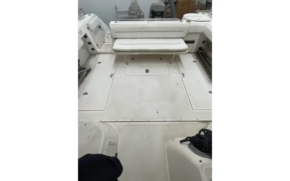 slider 15 Boston Whaler  28 Conquest