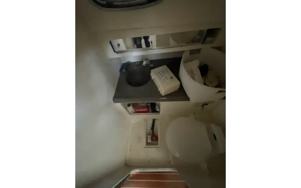 slider 2 Boston Whaler  28 Conquest
