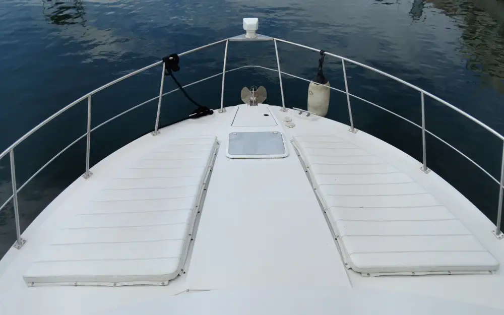 slider 13 Carver  406 Motor Yacht