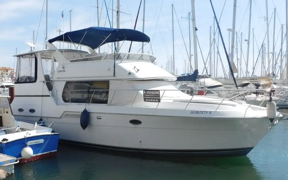 slider 0 Carver  406 Motor Yacht