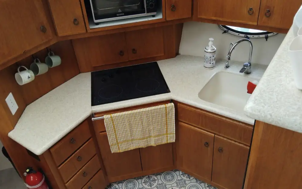 slider 21 Carver  406 Motor Yacht