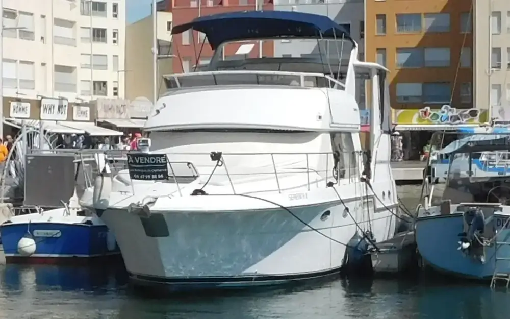 slider 2 Carver  406 Motor Yacht