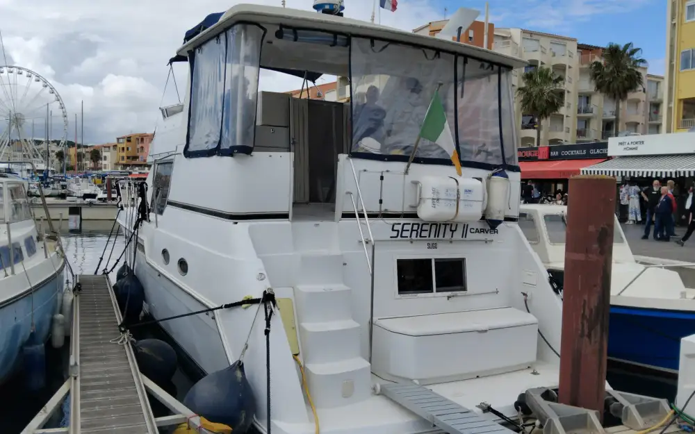 slider 7 Carver  406 Motor Yacht