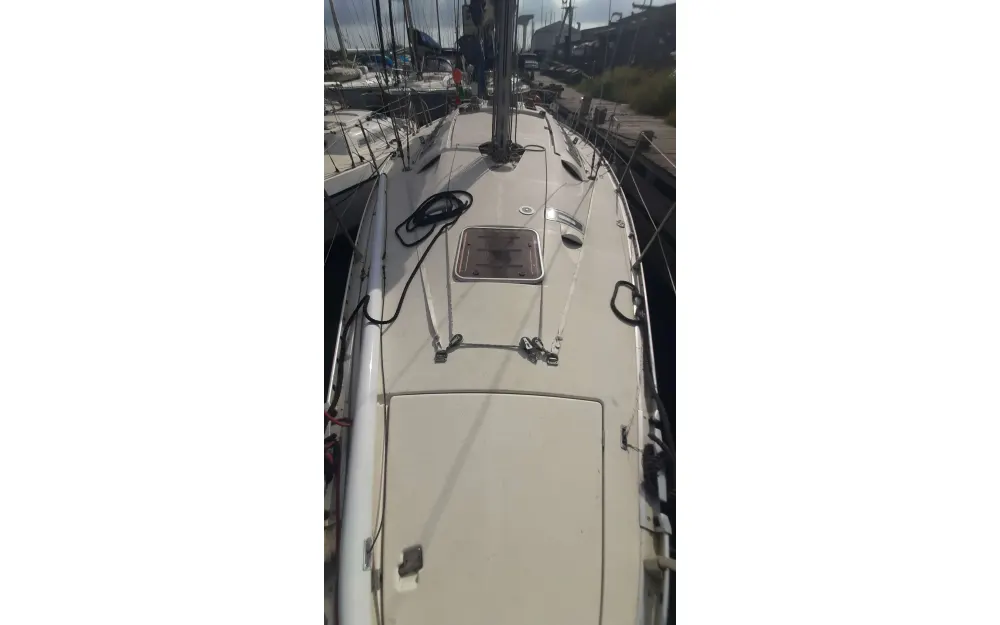 slider 9 Beneteau First 41 S5