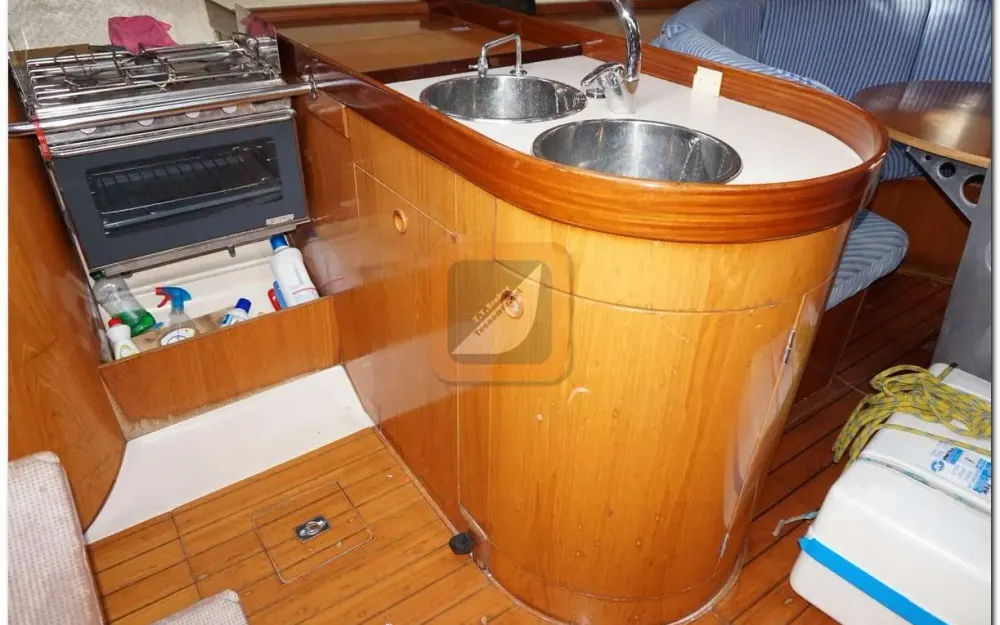 slider 1 Beneteau First 41 S5