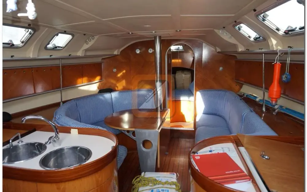 slider 5 Beneteau First 41 S5