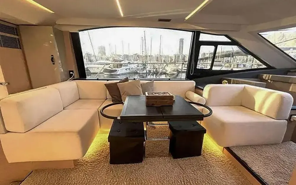 slider 15 Beneteau Monte Carlo 52