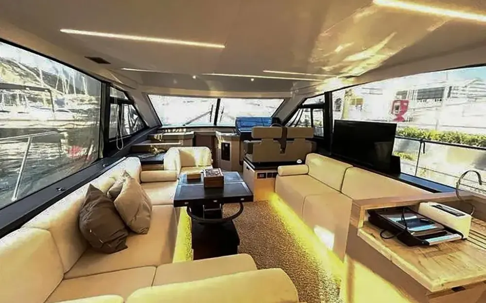 slider 16 Beneteau Monte Carlo 52