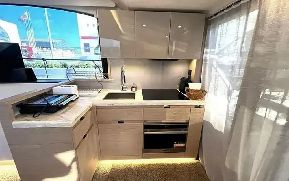 slider 20 Beneteau Monte Carlo 52