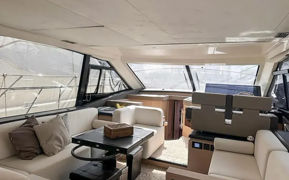 slider 21 Beneteau Monte Carlo 52
