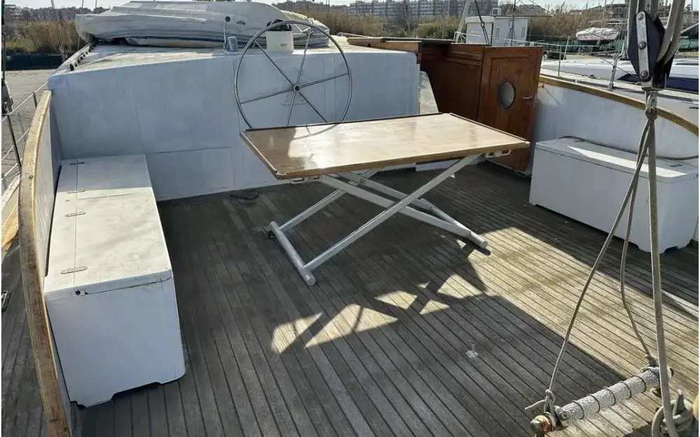 slider 11 Custom Ketch