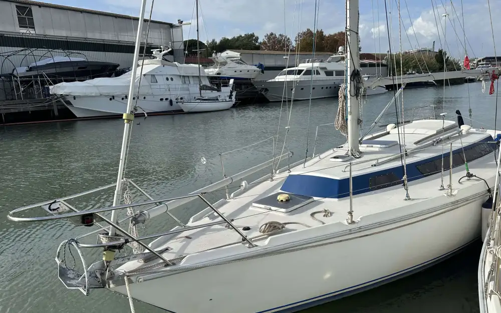 slider 5 Dufour Gib Sea 33
