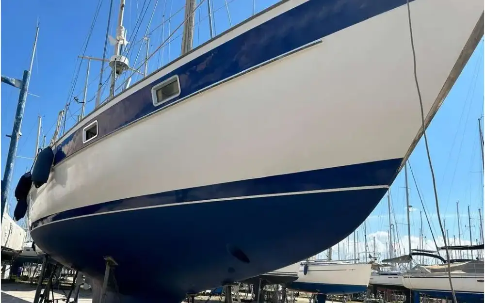 slider 0 Hallberg Rassy  49