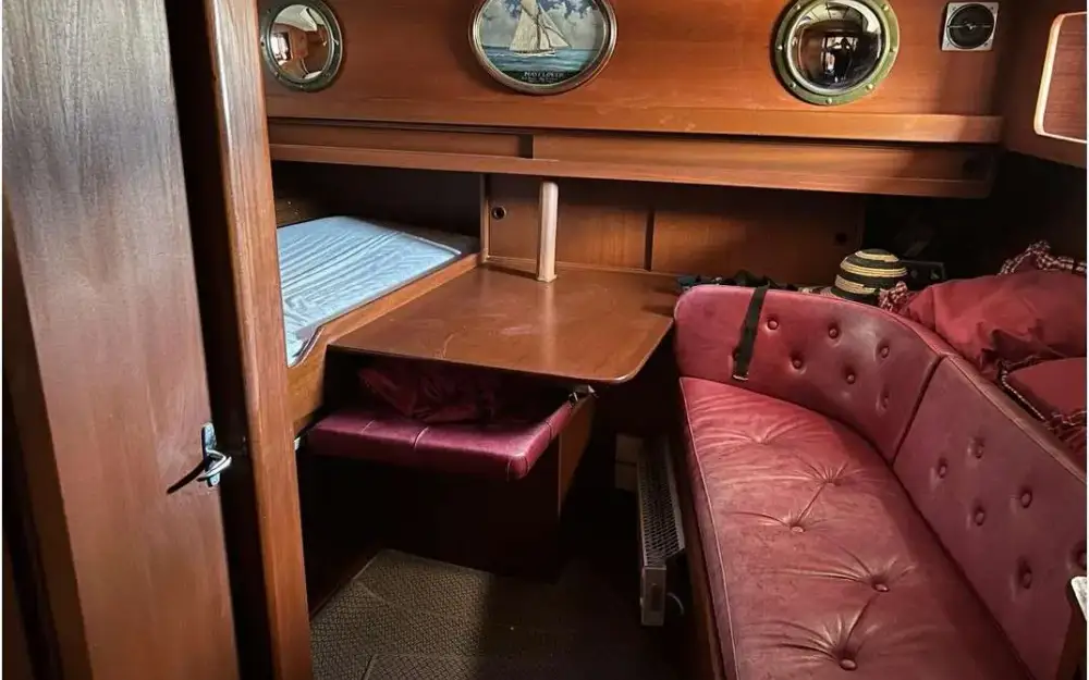 slider 6 Hallberg Rassy  49