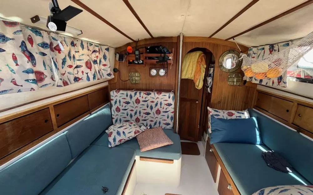 slider 2 Westerly  32 Renown