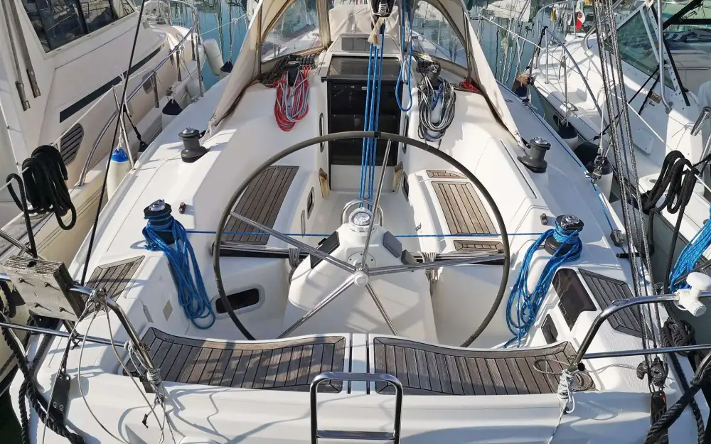 slider 12 Dehler  36