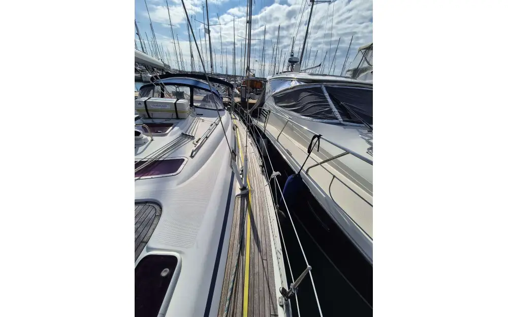 slider 13 Bavaria 42 cruiser
