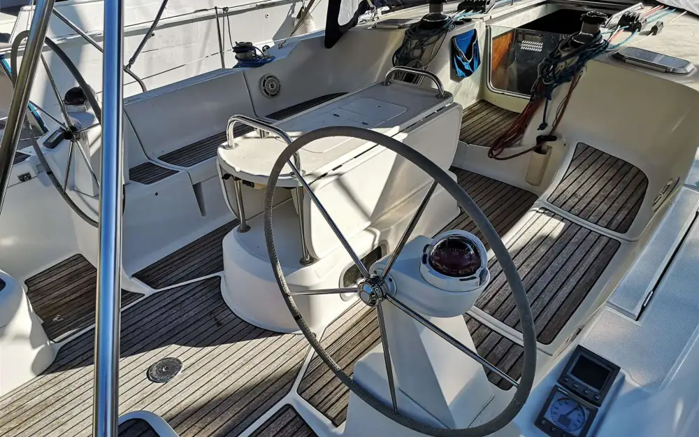 slider 9 Jeanneau Sun Odyssey 45