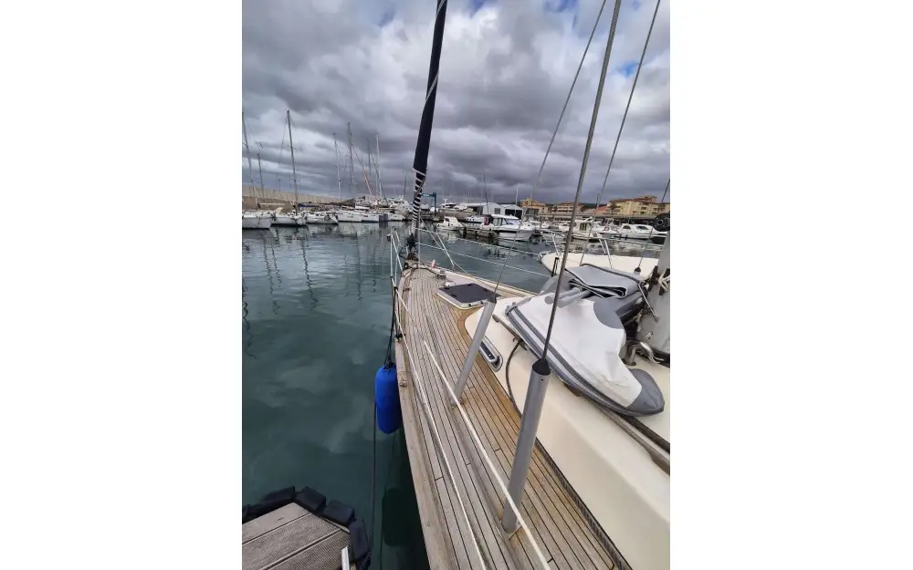 slider 16 Hallberg Rassy  36