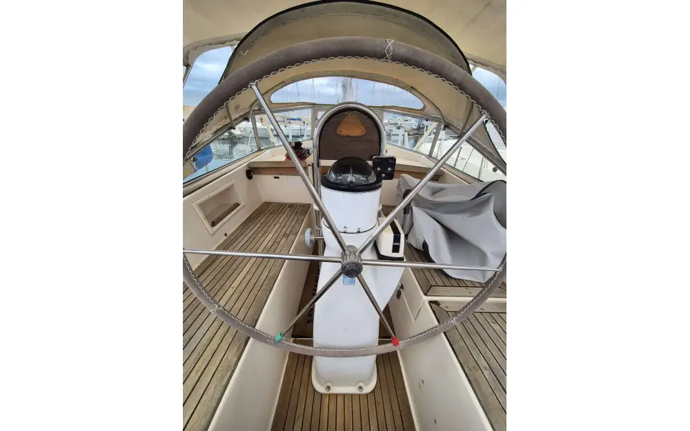 slider 3 Hallberg Rassy  36