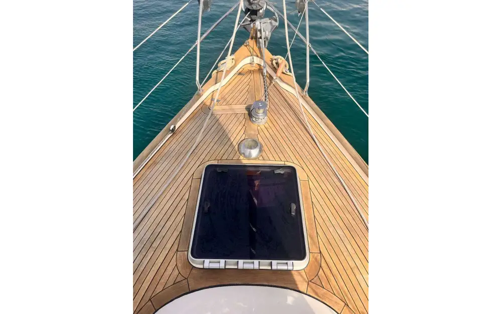 slider 6 Hallberg Rassy  36