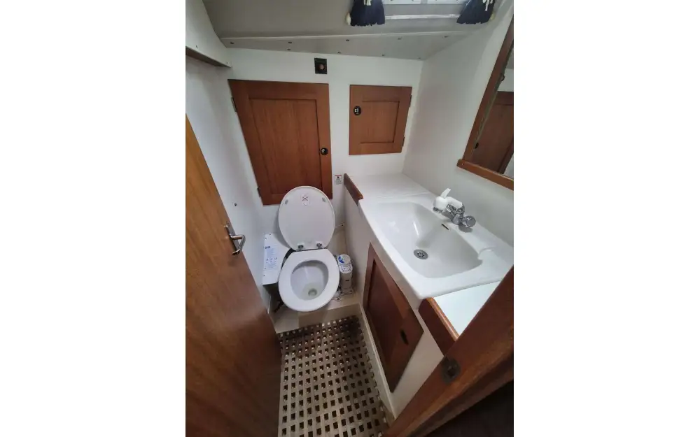 slider 8 Hallberg Rassy  36