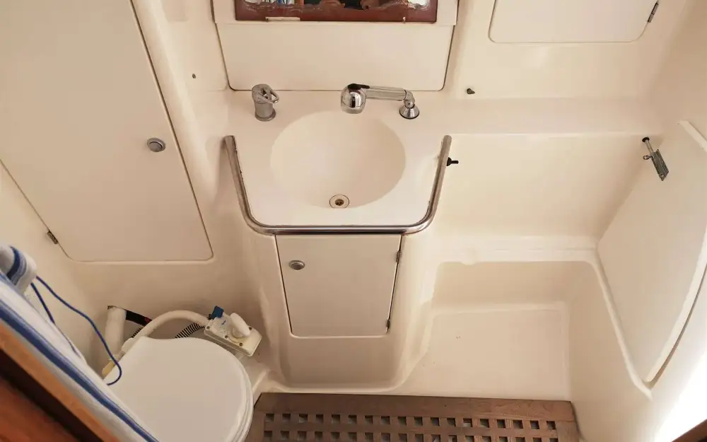 slider 12 Jeanneau Sun Odyssey 40