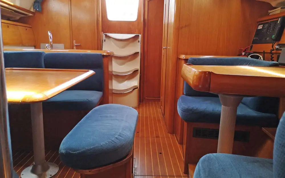 slider 13 Jeanneau Sun Odyssey 40