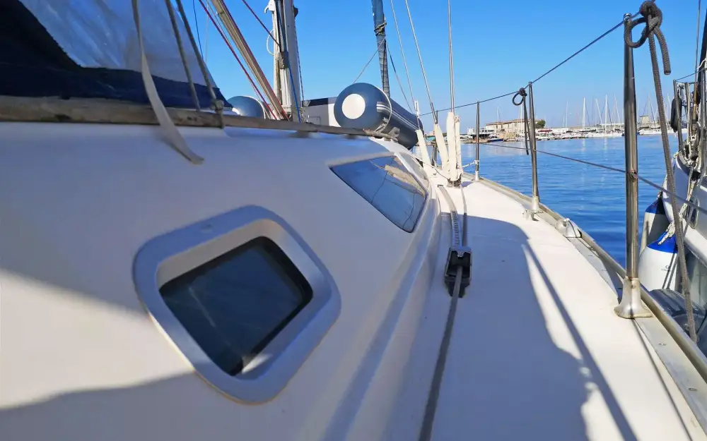 slider 17 Jeanneau Sun Odyssey 40