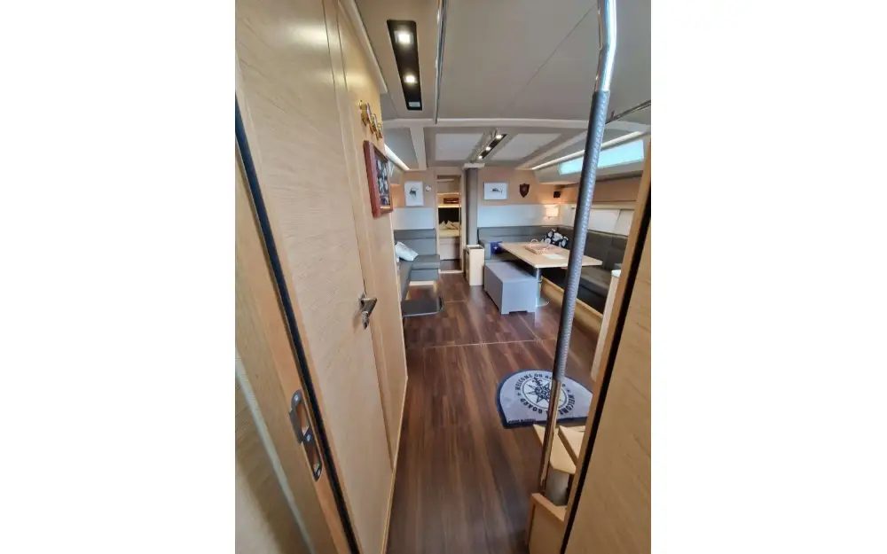 slider 11 Hanse  548