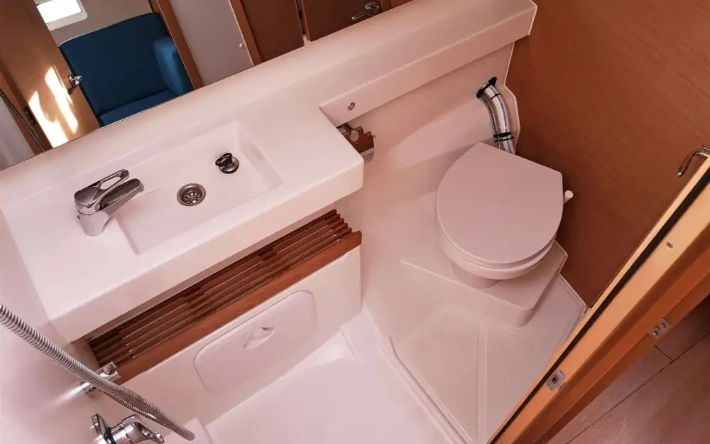 slider 13 Jeanneau Sun Odyssey 440