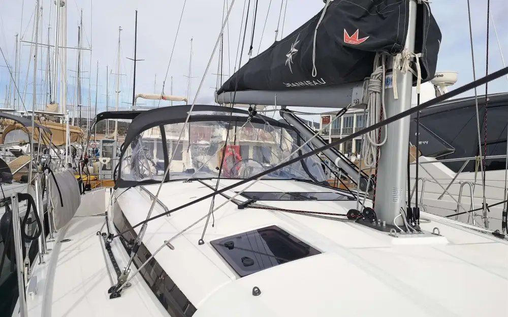 slider 1 Jeanneau Sun Odyssey 440