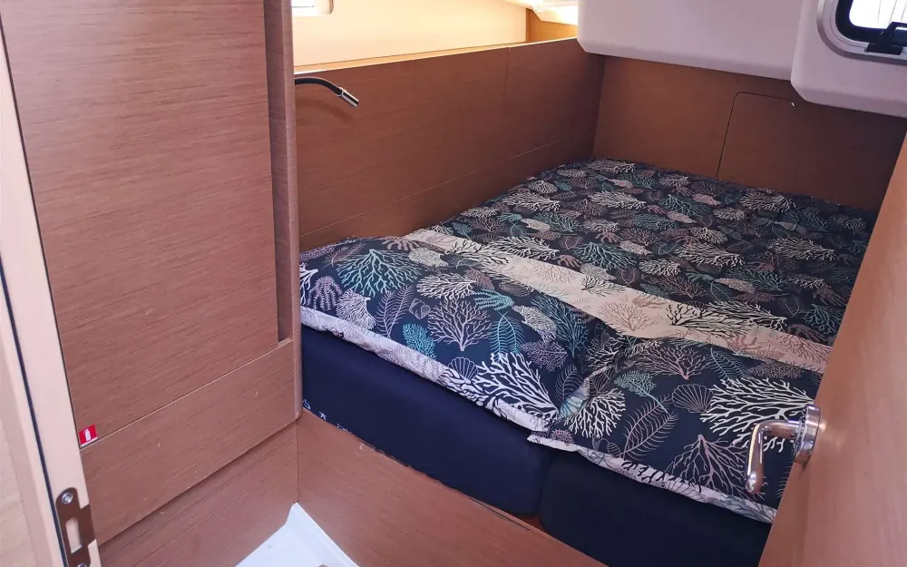 slider 22 Jeanneau Sun Odyssey 440