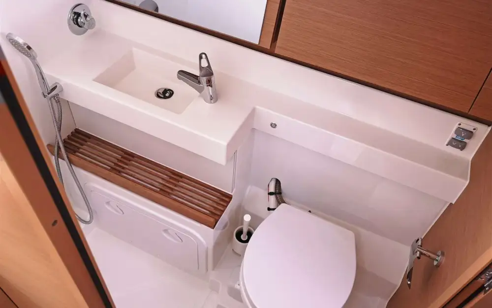 slider 5 Jeanneau Sun Odyssey 440