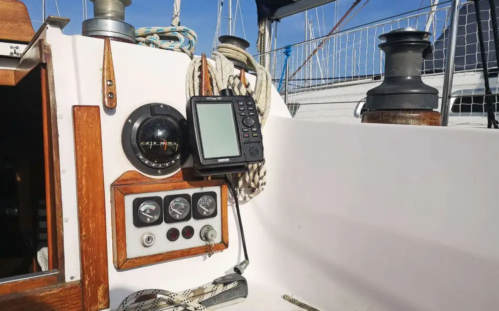 slider 6 Power Marine Manta Koala 34