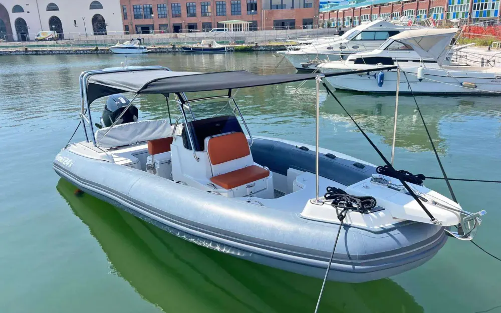 slider 9 Marlin Boat  24 X