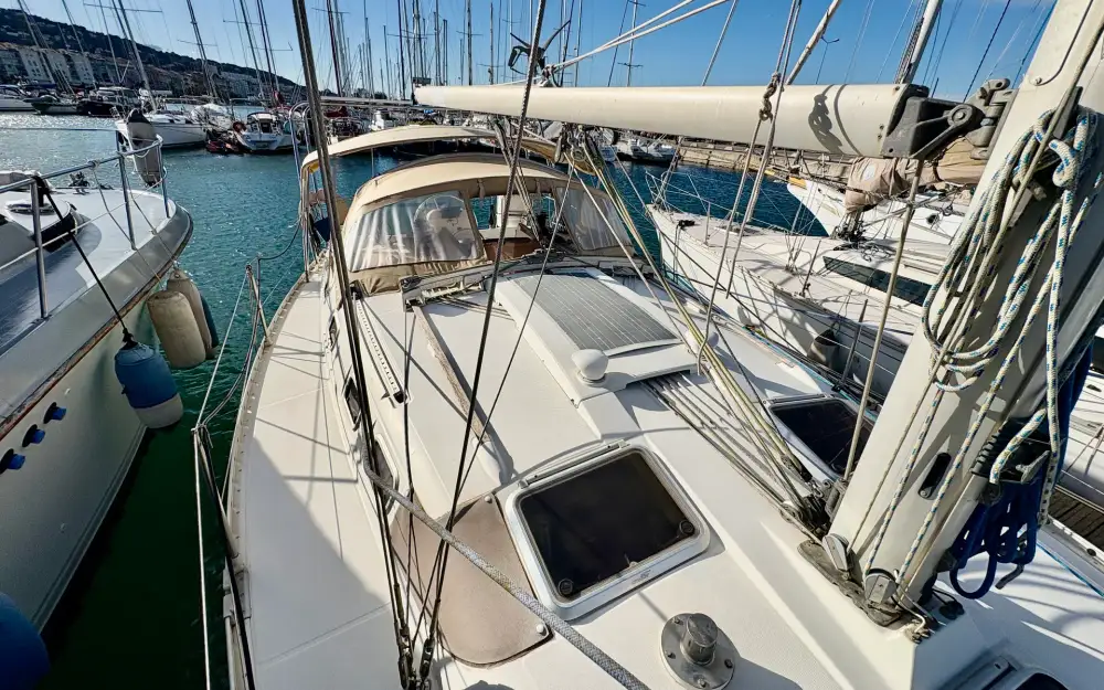 slider 11 Beneteau Oceanis 370
