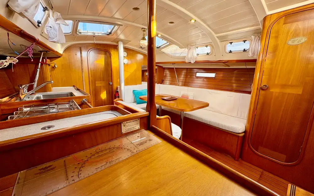 slider 15 Beneteau Oceanis 370