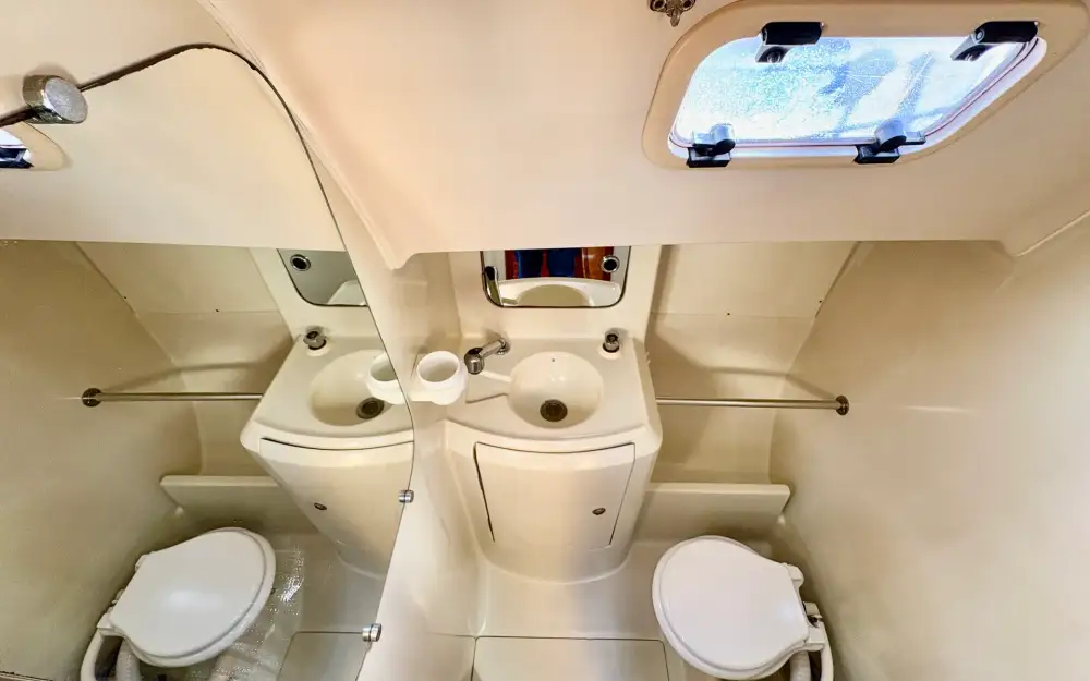 slider 23 Beneteau Oceanis 370