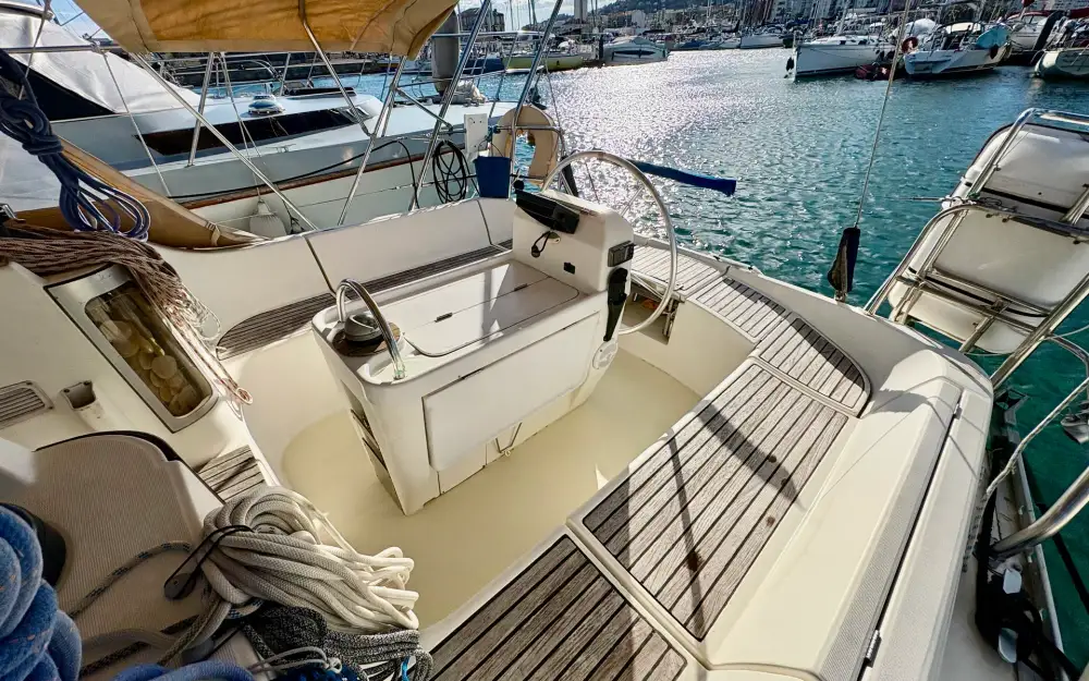 slider 2 Beneteau Oceanis 370