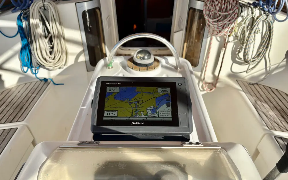 slider 4 Beneteau Oceanis 370