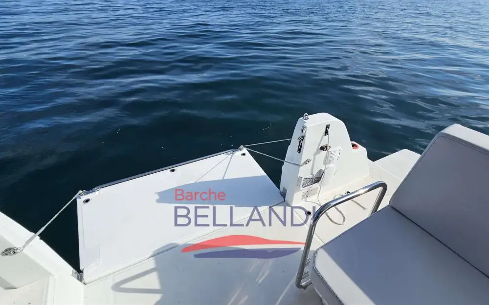 slider 9 Beneteau Antares 11