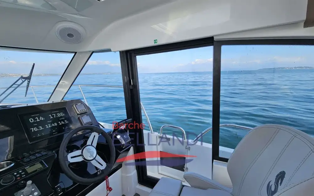 slider 10 Beneteau Antares 11