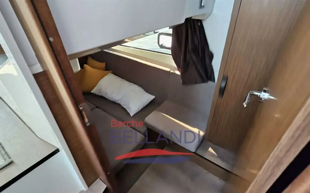 slider 11 Beneteau Antares 11