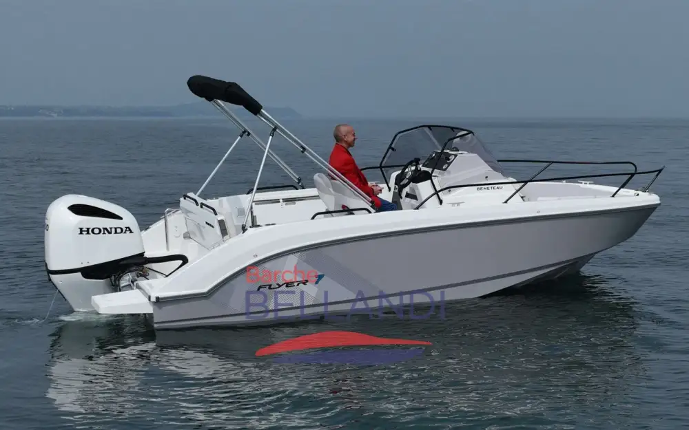 slider 0 Beneteau Flyer 7 SUNdeck