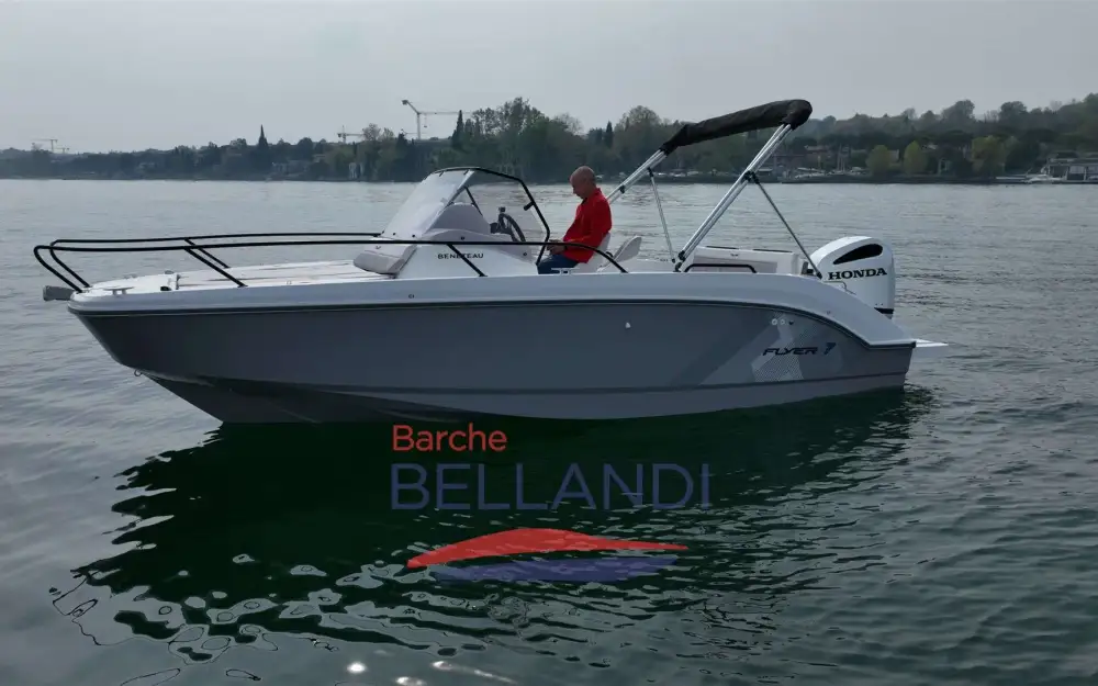 slider 2 Beneteau Flyer 7 SUNdeck