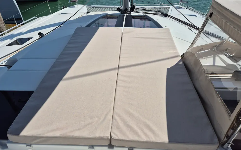 slider 15 Fountaine Pajot Tanna 47