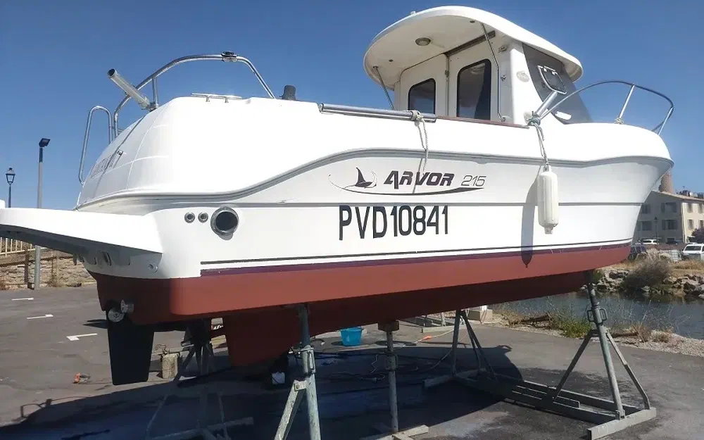 slider 0 Arvor 215