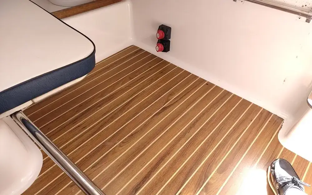 slider 29 Arvor 215