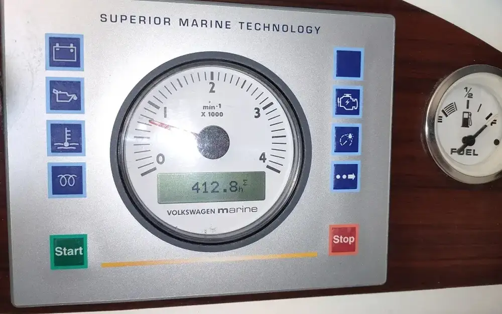 slider 38 Arvor 215